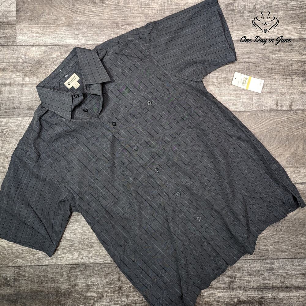 Haggar Short Sleeve Button Front Shirt Size S